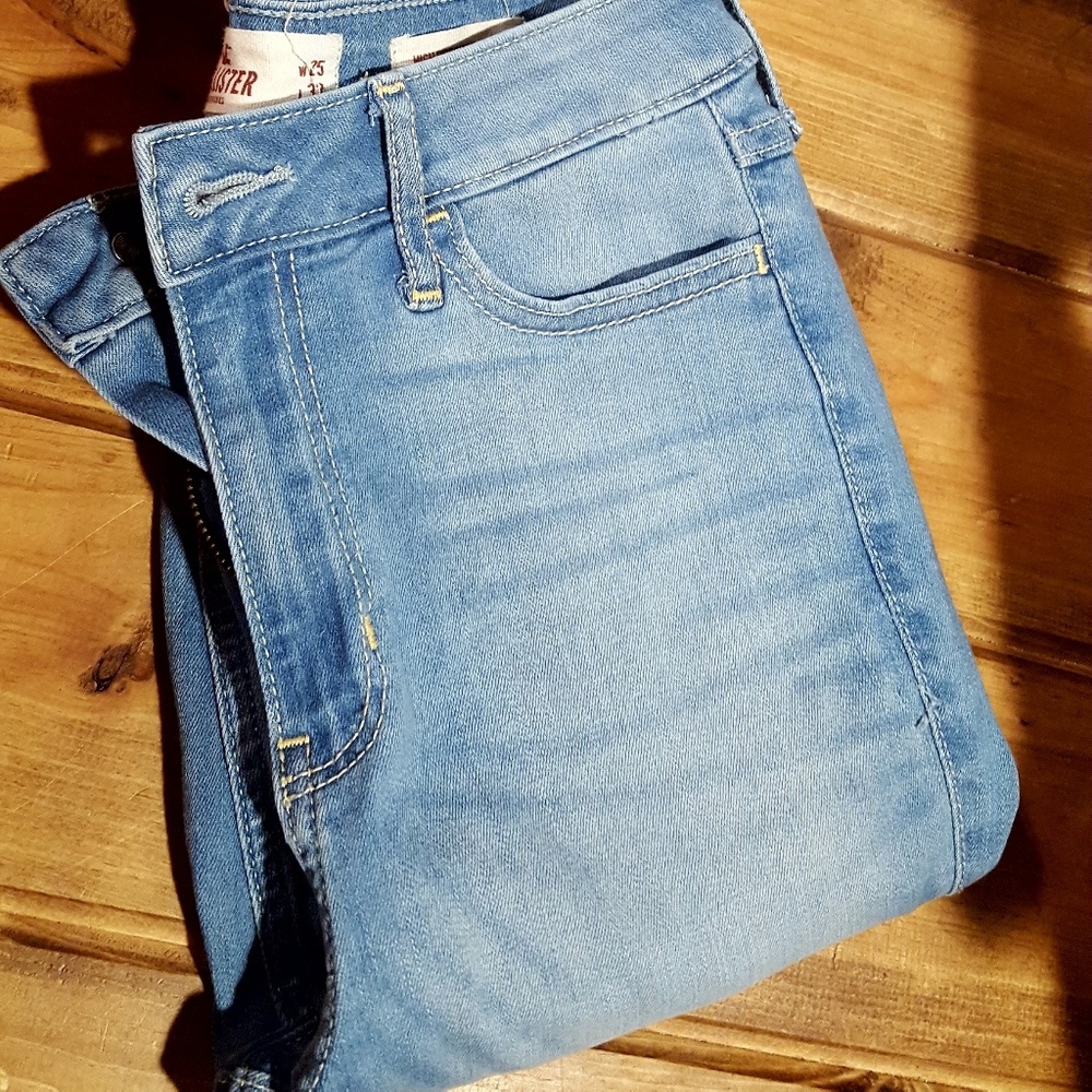 Hollister jeans